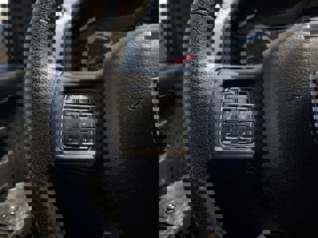 Used 2014 RAM 1500 Express image 25