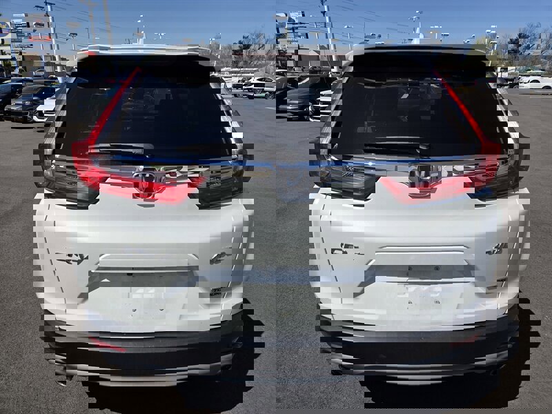Used 2019 Honda CR-V Touring image 4