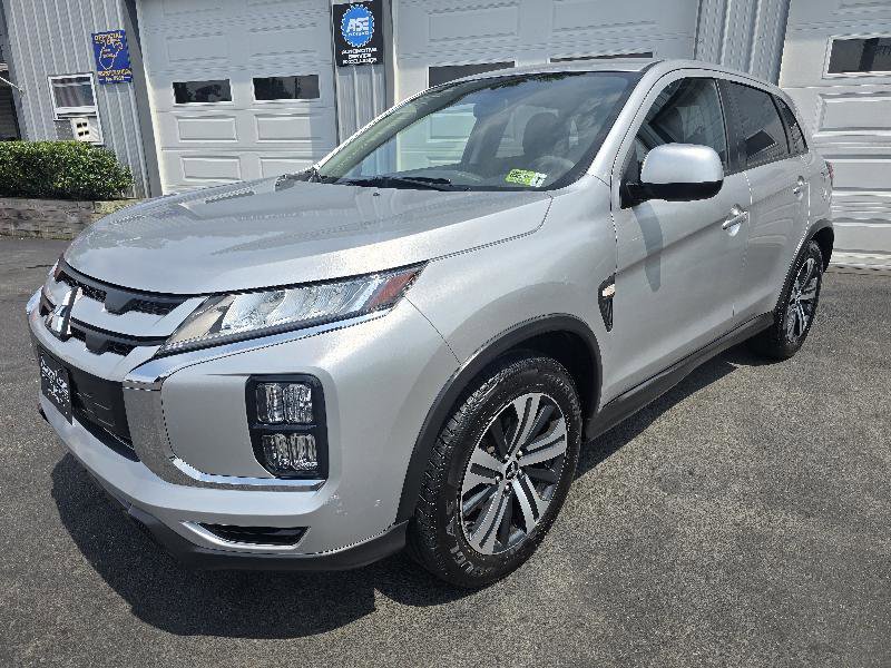 Used 2020 Mitsubishi Outlander Sport ES image 1
