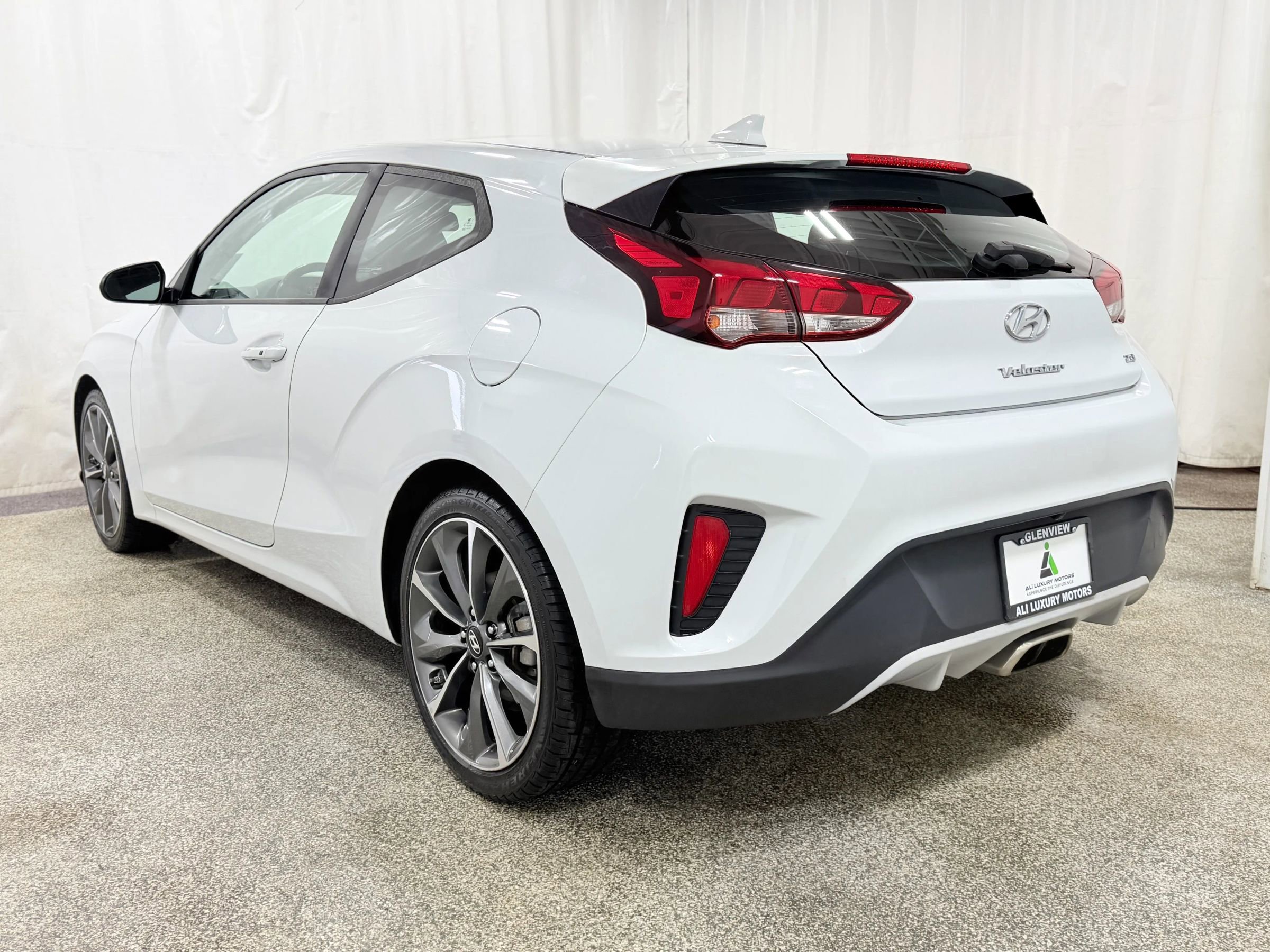 Used 2019 Hyundai Veloster 2.0 Premium image 6