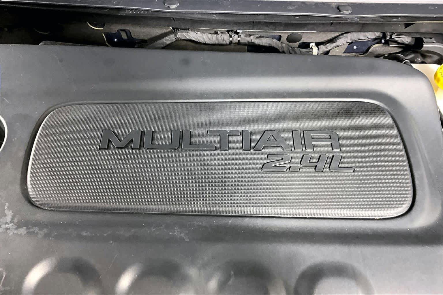 Used 2020 Jeep Cherokee Latitude Plus FWD image 32
