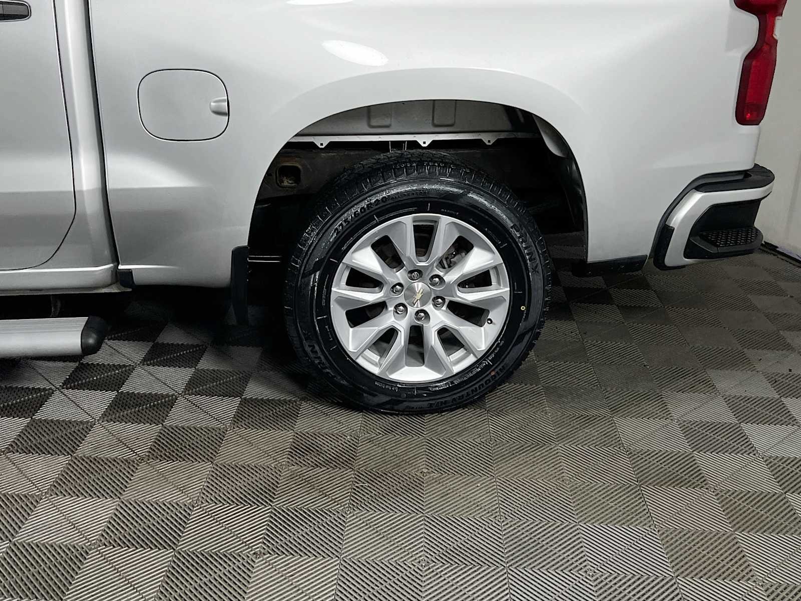 Used 2022 Chevrolet Silverado 1500 Custom AWD/4WD image 29