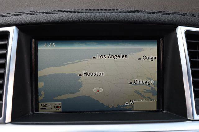 Used 2015 Mercedes-Benz GL 550 4MATIC image 40