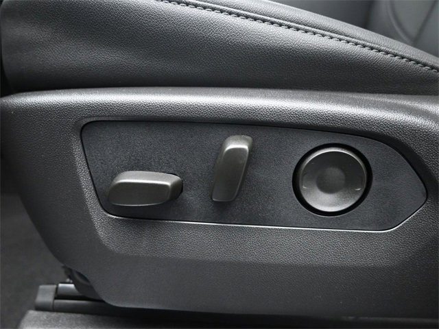 New 2026 GMC Sierra 1500 SLT image 7