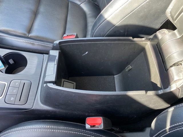 Used 2022 Ford Escape Titanium image 13