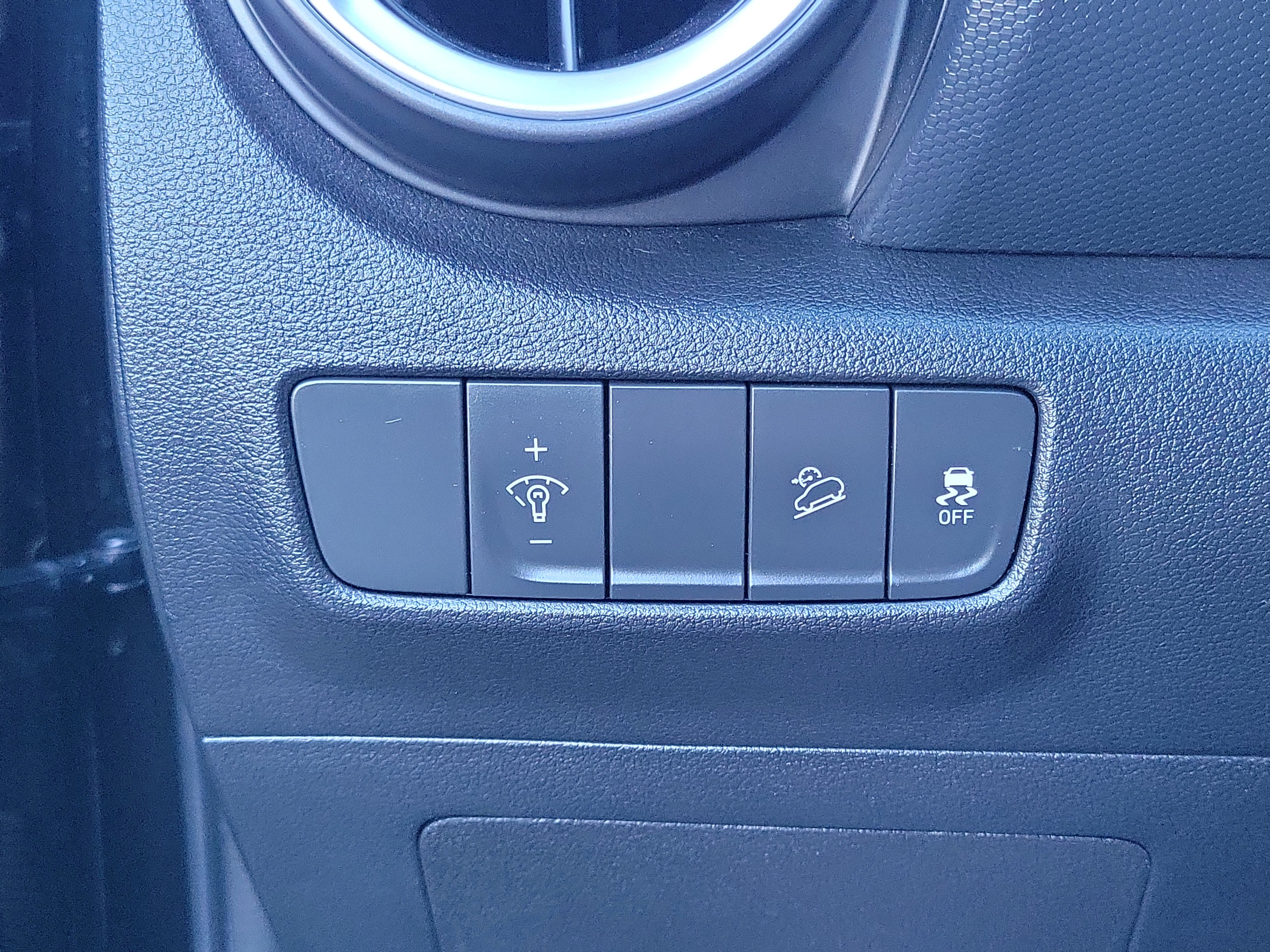 Certified 2023 Hyundai Kona SEL image 16