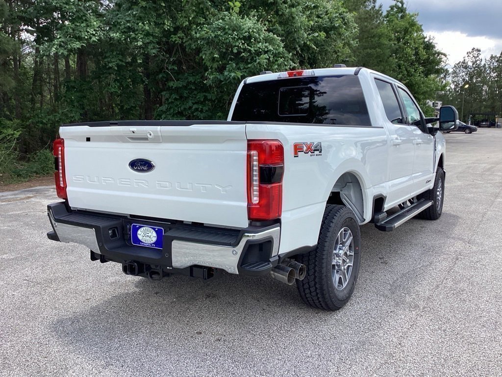 New 2025 Ford F250 Lariat w/ FX4 Off-Road Package image 5