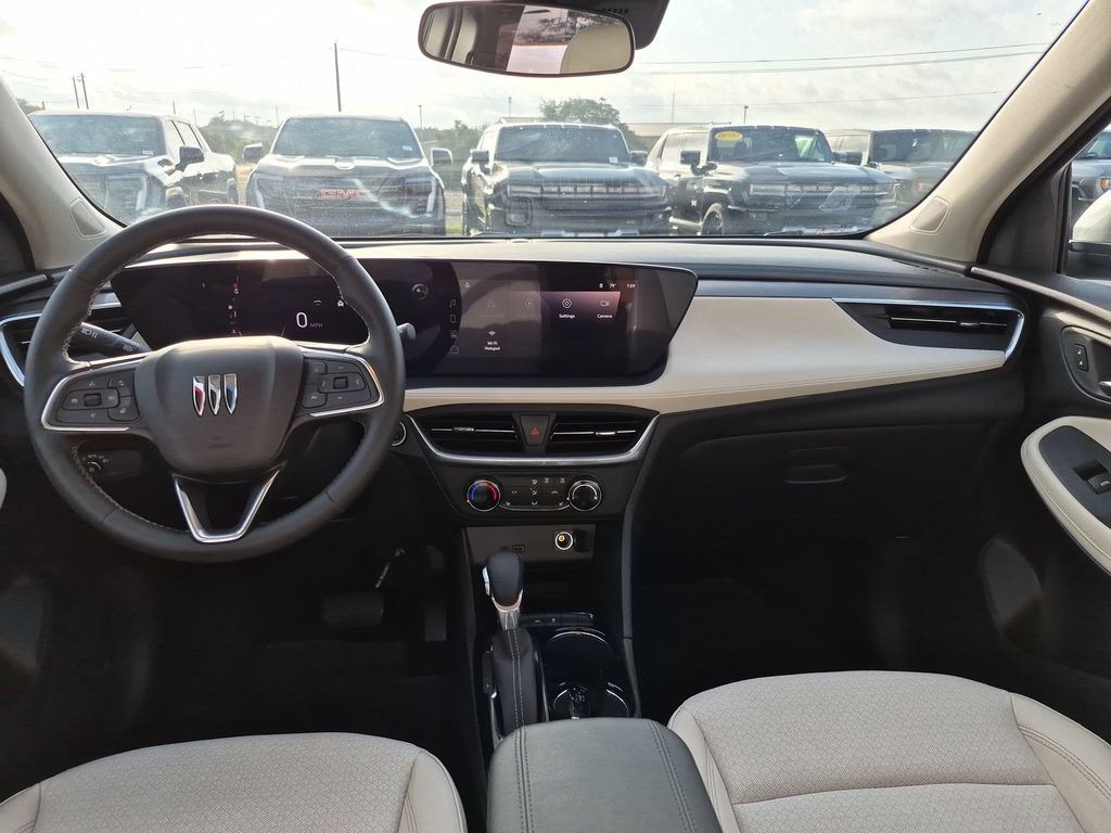 Used 2024 Buick Encore GX Preferred w/ Comfort Package FWD image 31