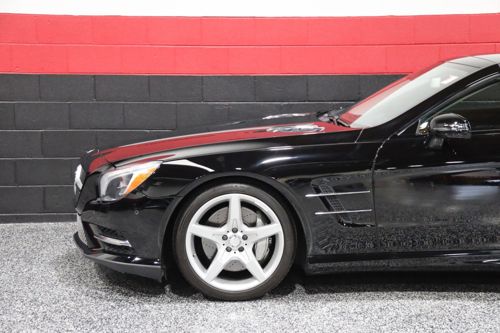 Used 2013 Mercedes-Benz SL 550 image 24