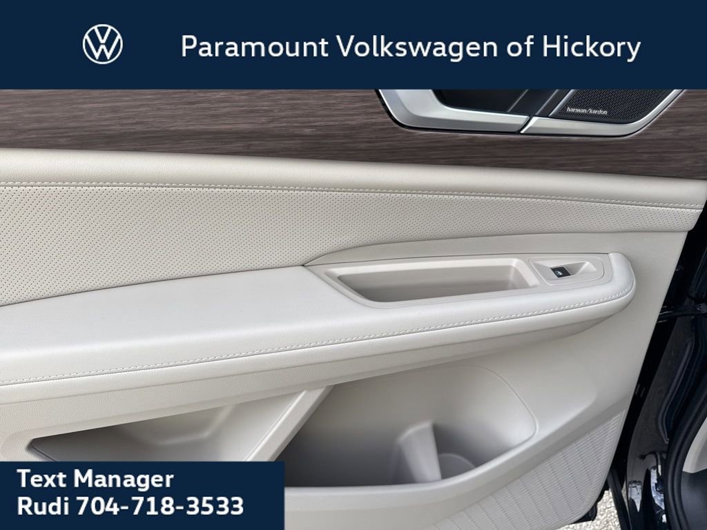 New 2026 Volkswagen Atlas SEL Premium R-Line image 17