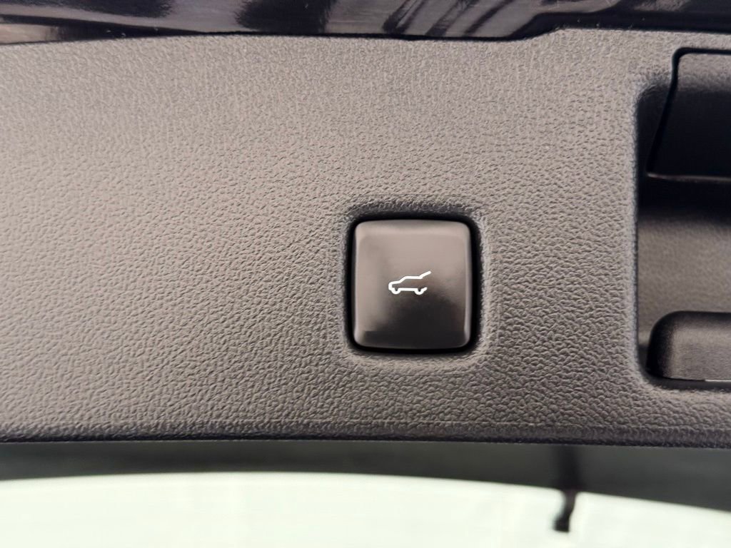Certified 2024 Ford Escape Platinum image 5