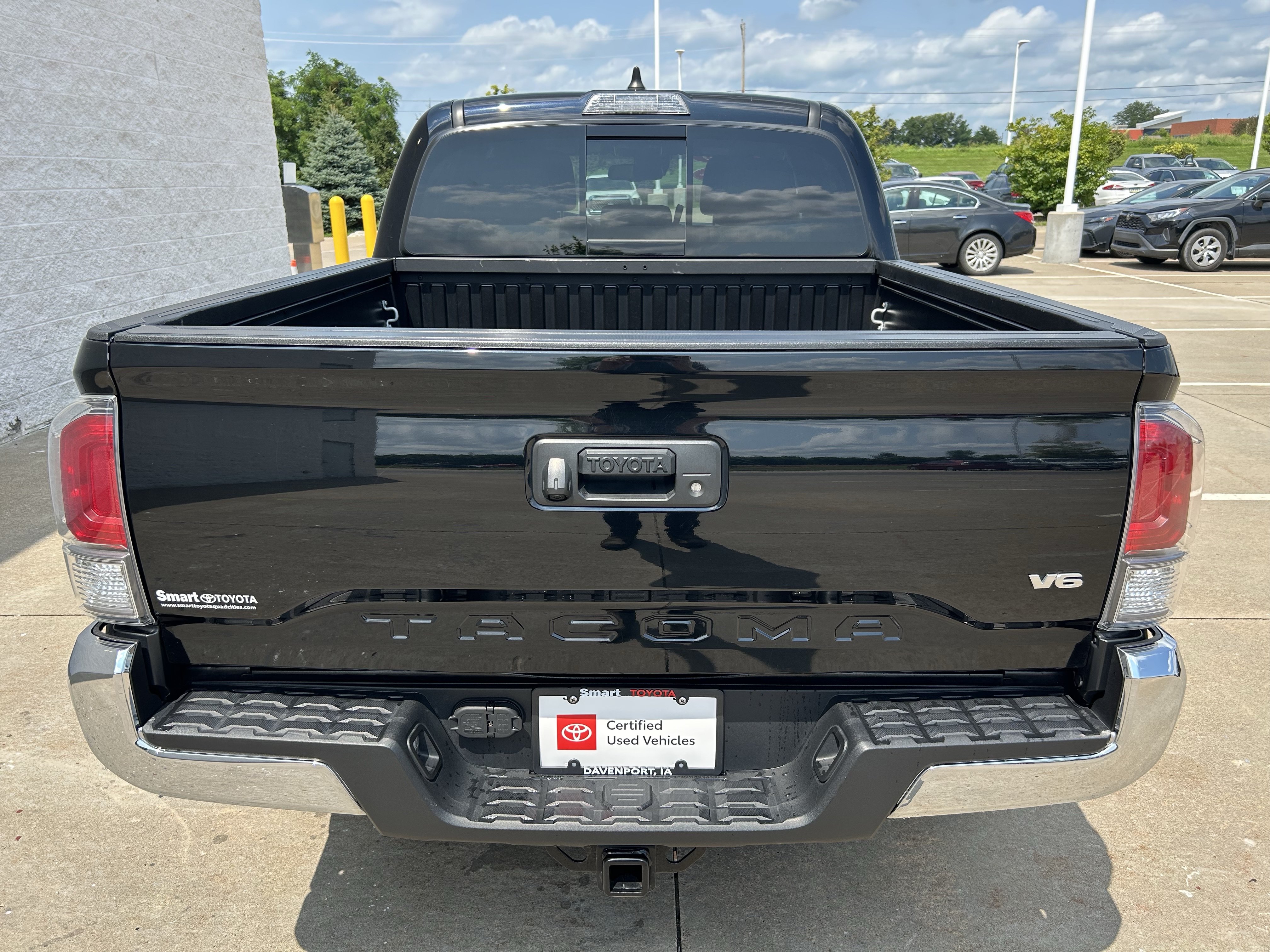 Certified 2020 Toyota Tacoma TRD Off-Road AWD/4WD image 5