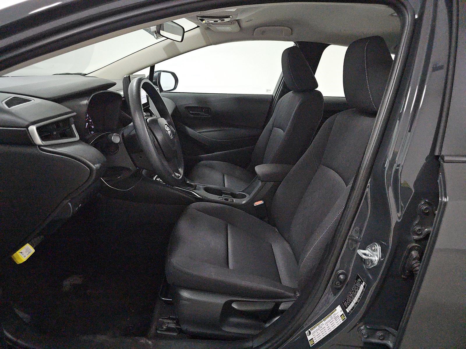 Used 2024 Toyota Corolla LE FWD image 10