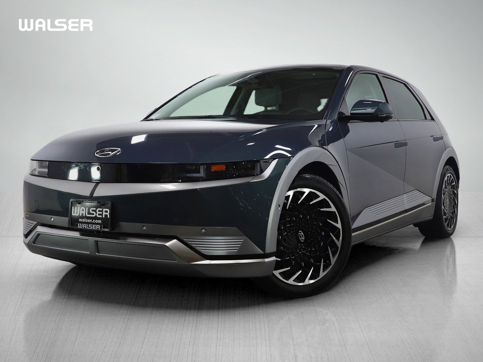 Used 2023 Hyundai Ioniq 5 Limited image 1