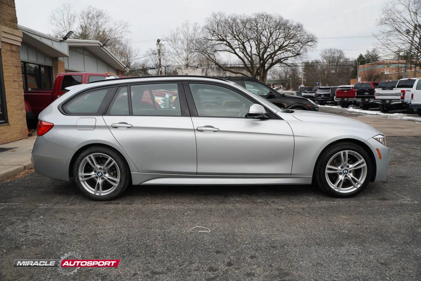 Used 2015 BMW 328i xDrive 328i xDrive Sport Wagon 4D image 8
