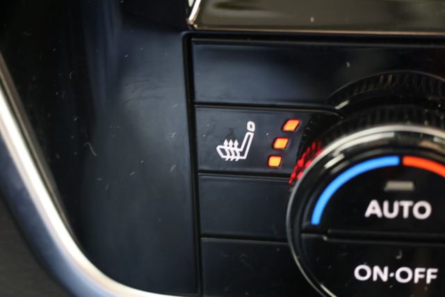 Used 2025 Nissan Rogue SL w/ SL Premium Package image 16