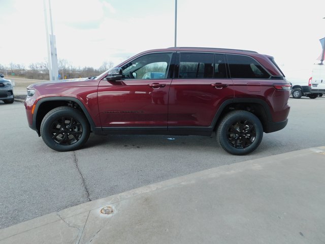 New 2026 Jeep Grand Cherokee Altitude AWD/4WD image 25