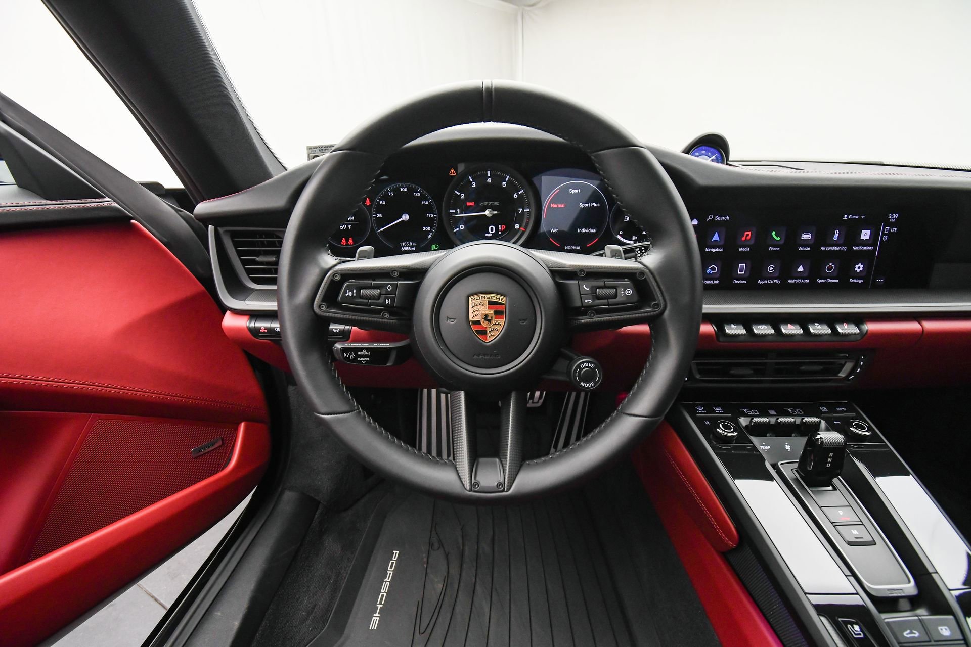 Used 2024 Porsche 911 Carrera GTS image 11