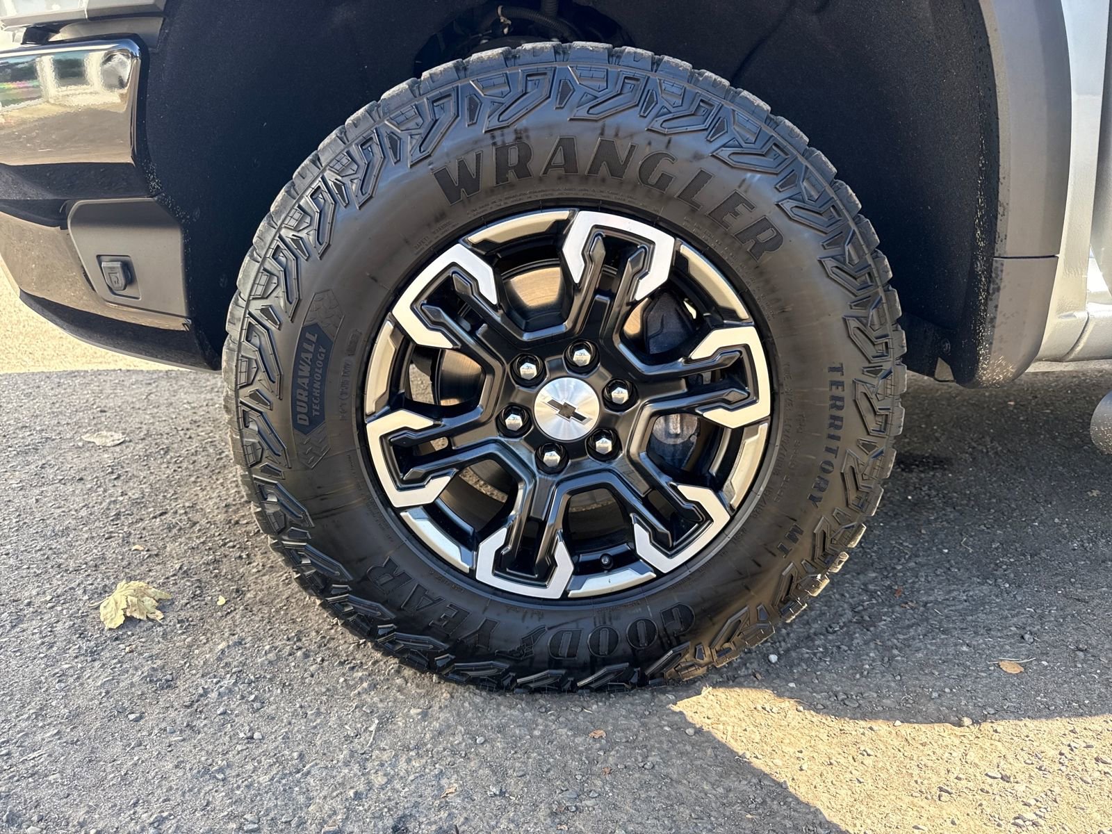 Certified 2024 Chevrolet Silverado 1500 ZR2 image 27