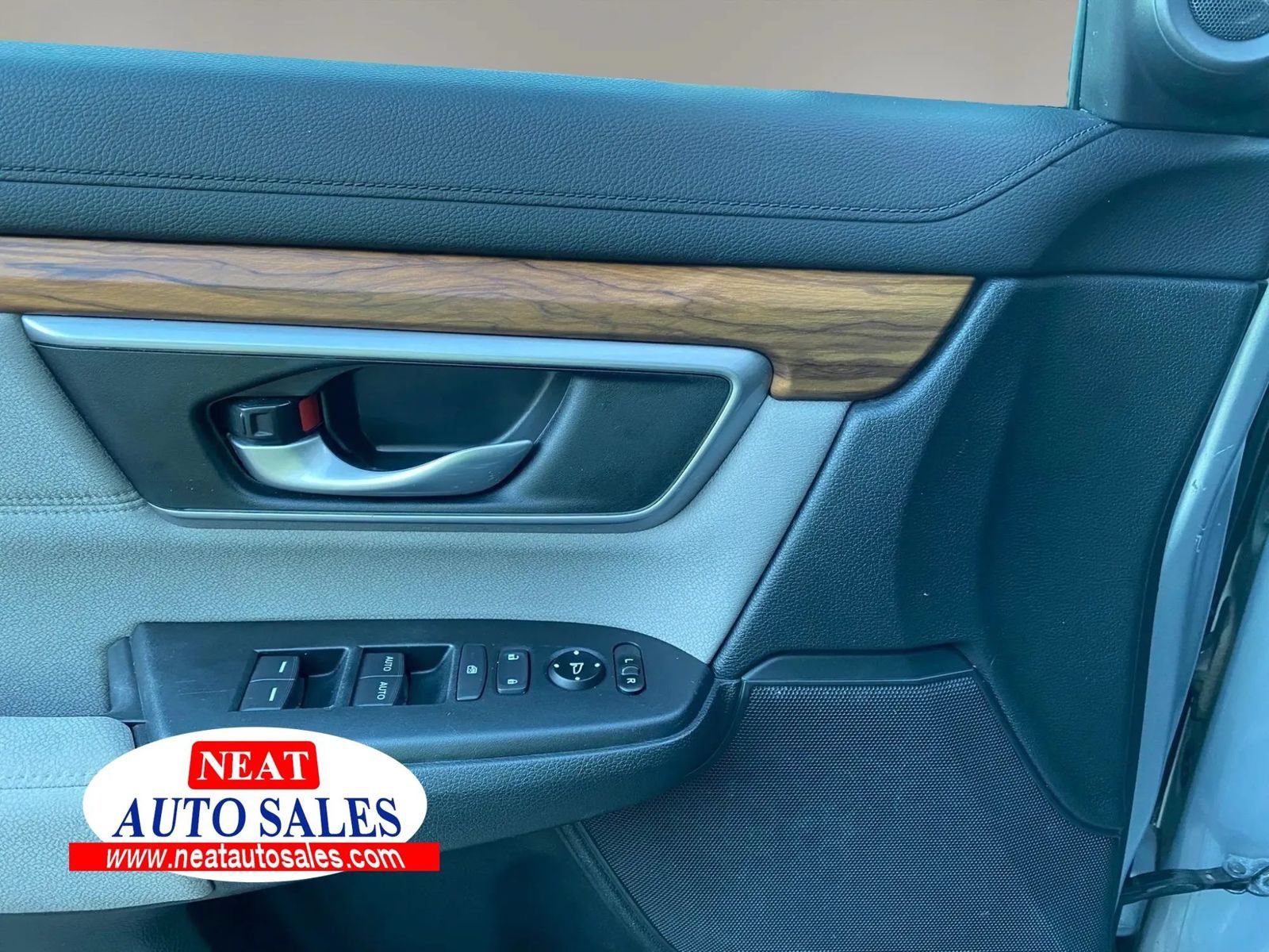 Used 2017 Honda CR-V EX image 13