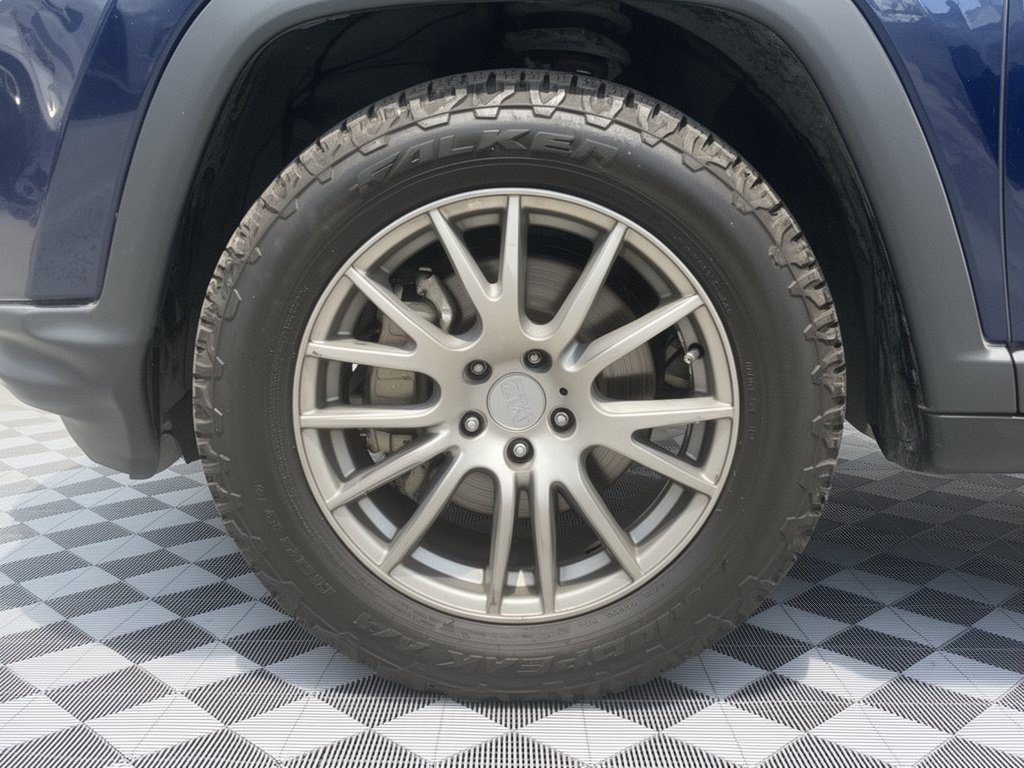 Used 2019 Jeep Compass Sport FWD image 13
