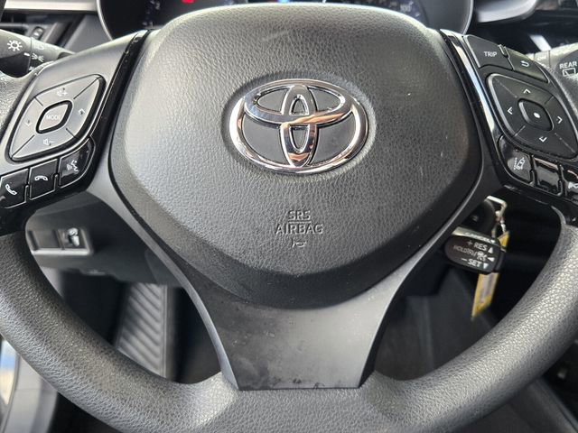 Used 2021 Toyota C-HR LE FWD image 22