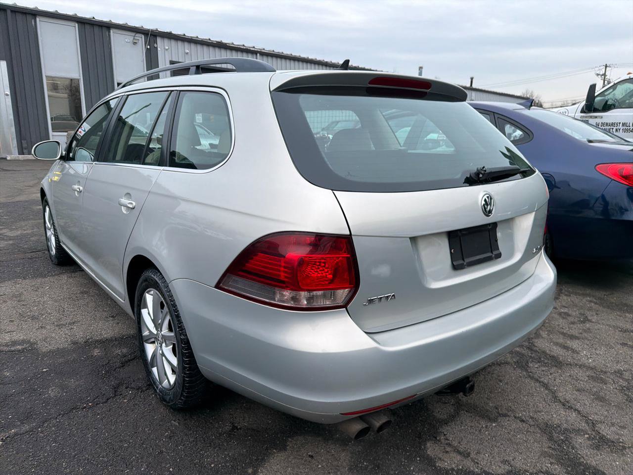 Used 2011 Volkswagen Jetta SE image 12