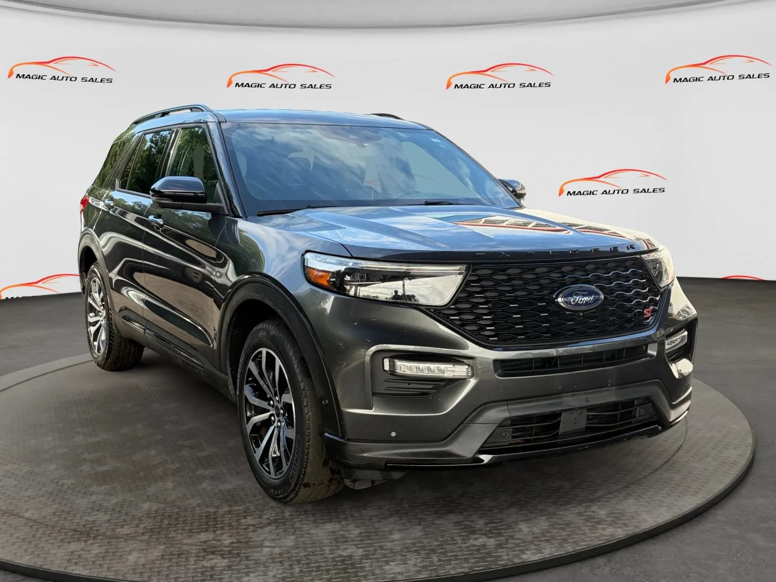 Used 2020 Ford Explorer ST w/ Premium Technology Package AWD/4WD image 5