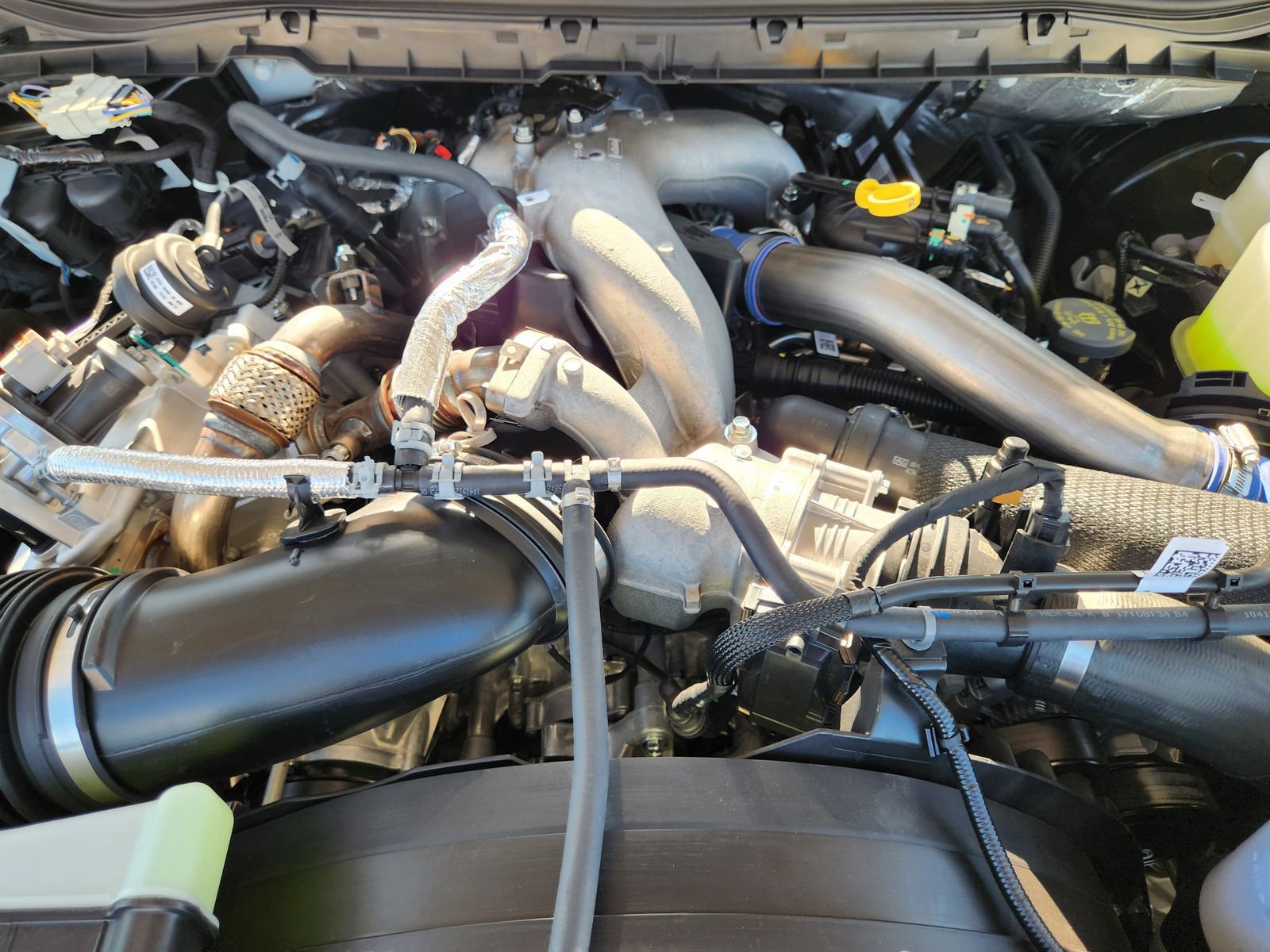 New 2026 Ford F250 Lariat w/ Black Appearance Package image 26