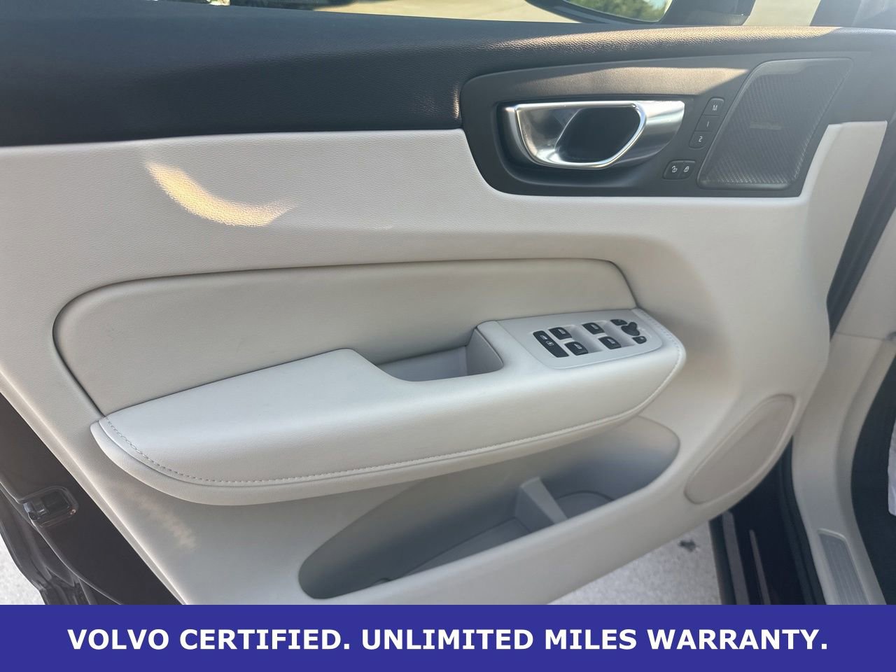 Certified 2026 Volvo XC60 B5 Ultra w/ Protection Package Premier AWD/4WD image 25