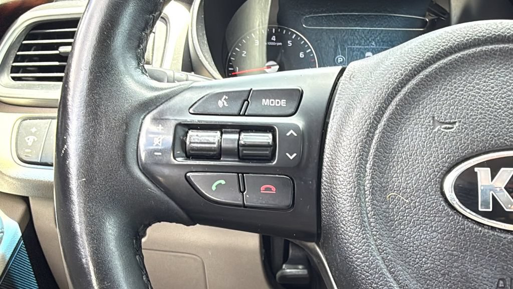 Used 2018 Kia Sorento FWD image 31