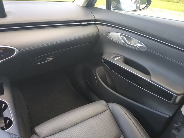 Used 2025 Genesis GV70 2.5T AWD/4WD image 14