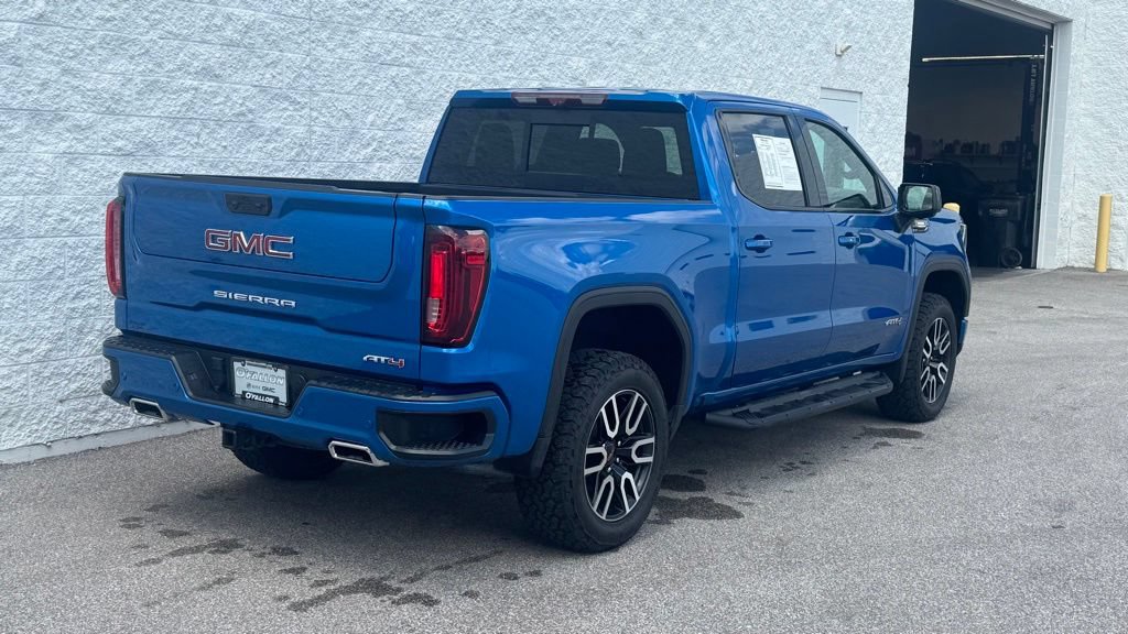 Used 2024 GMC Sierra 1500 AT4 w/ Technology Package AWD/4WD image 3
