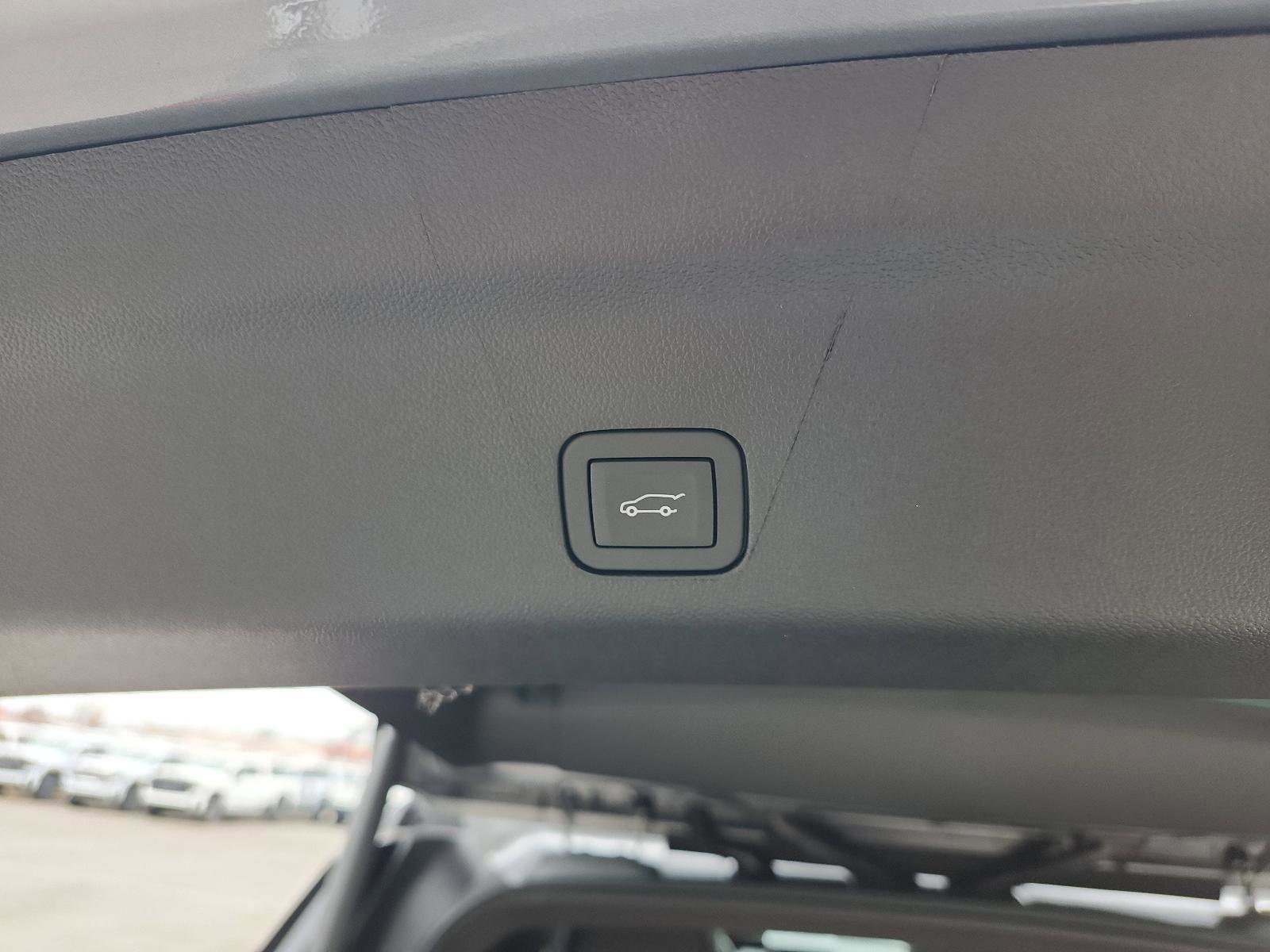 New 2026 GMC Yukon XL Denali w/ Sun & Power Step Package image 9