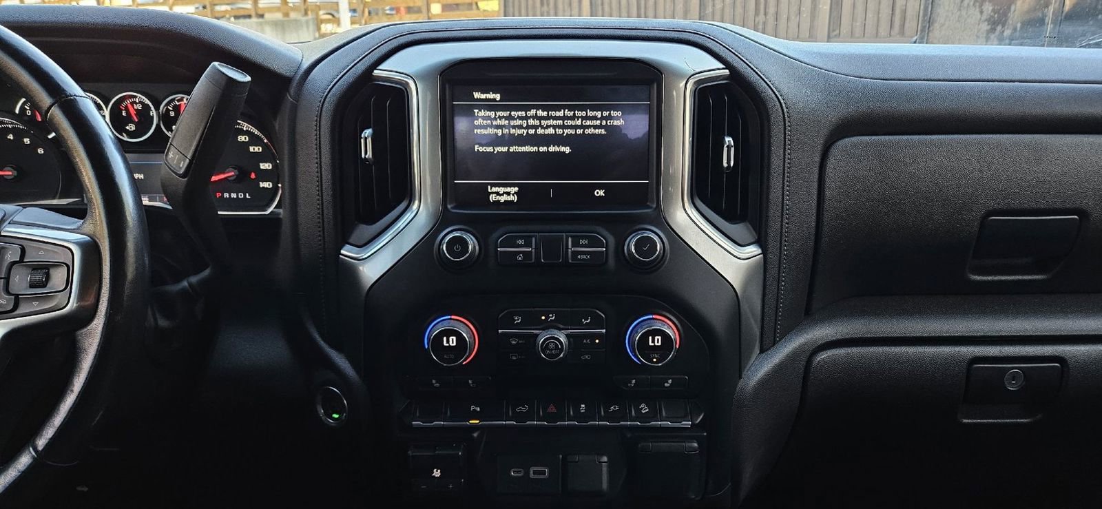 Used 2022 Chevrolet Silverado 1500 LT Trail Boss w/ LT Trail Boss Premium Package AWD/4WD image 14
