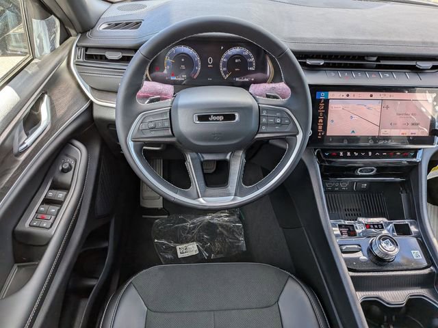 New 2026 Jeep Grand Cherokee 4WD image 15