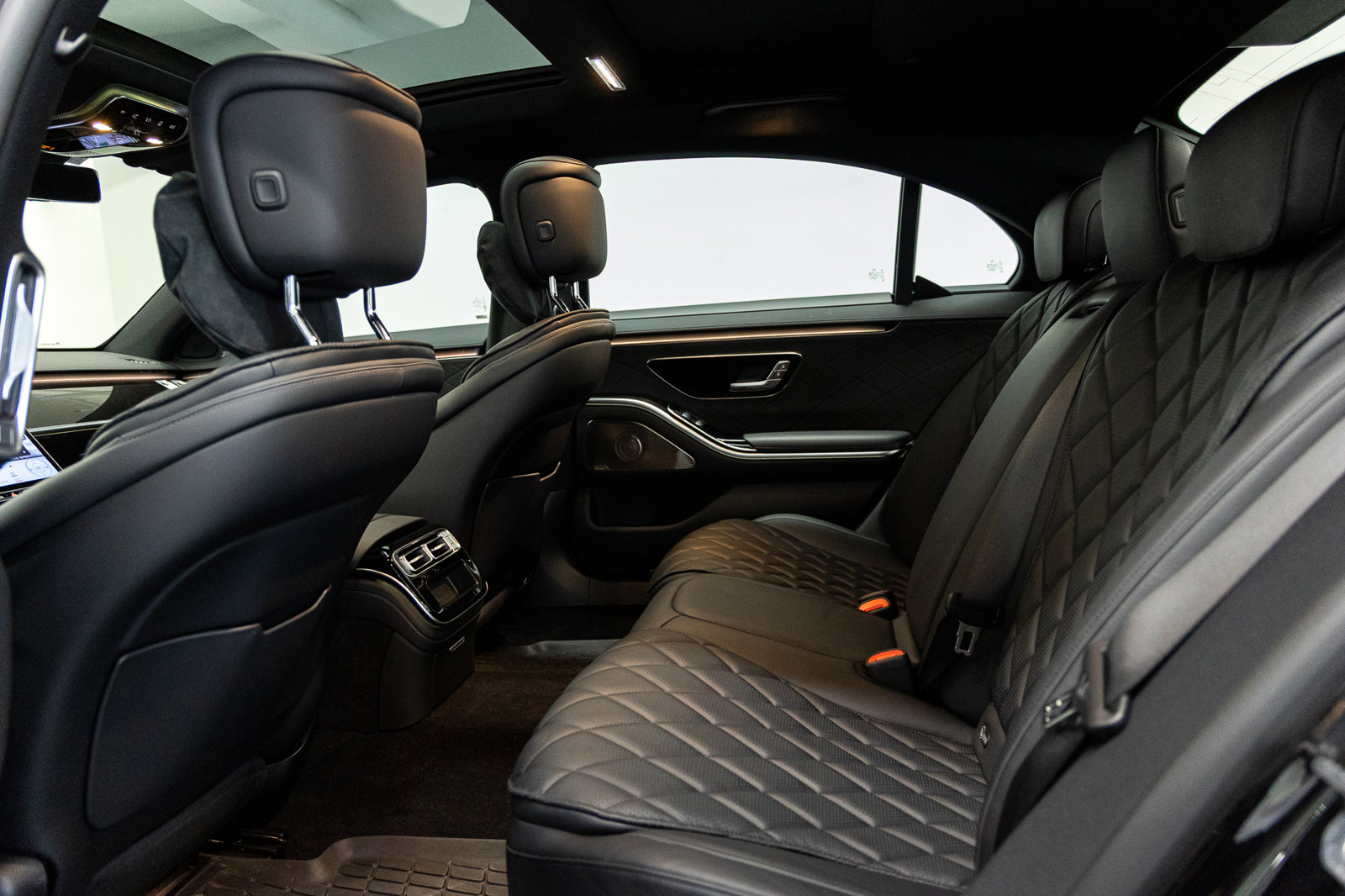 Used 2025 Mercedes-Benz S 580 4MATIC Sedan image 31