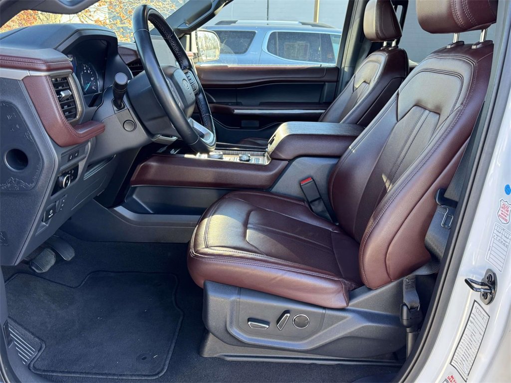 Used 2024 Ford Expedition Max Limited image 20
