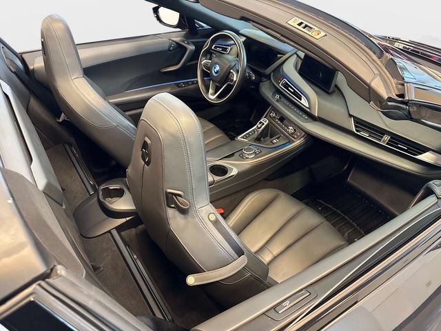 Used 2019 BMW i8 Roadster AWD/4WD image 9