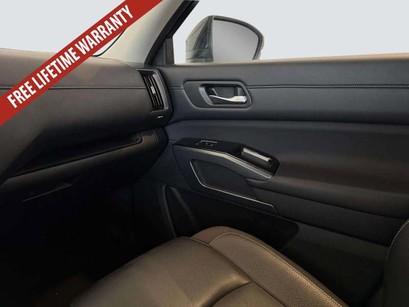 Used 2024 Nissan Pathfinder SL AWD/4WD image 26