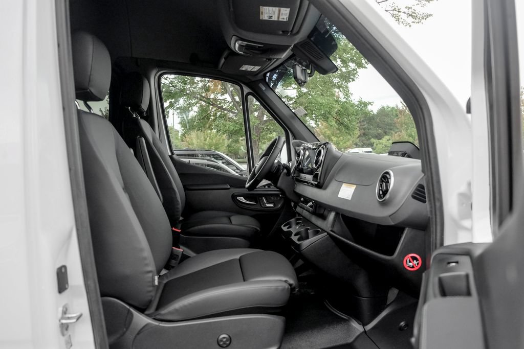 New 2026 Mercedes-Benz Sprinter 2500 image 24