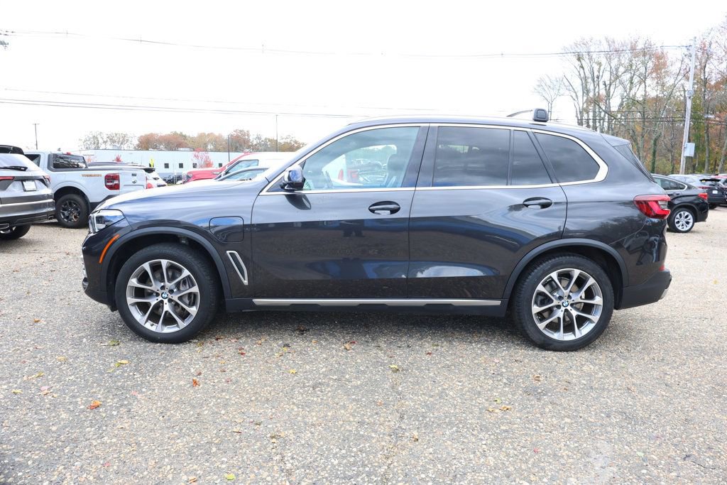 Used 2021 BMW X5 xDrive45e w/ Convenience Package image 2