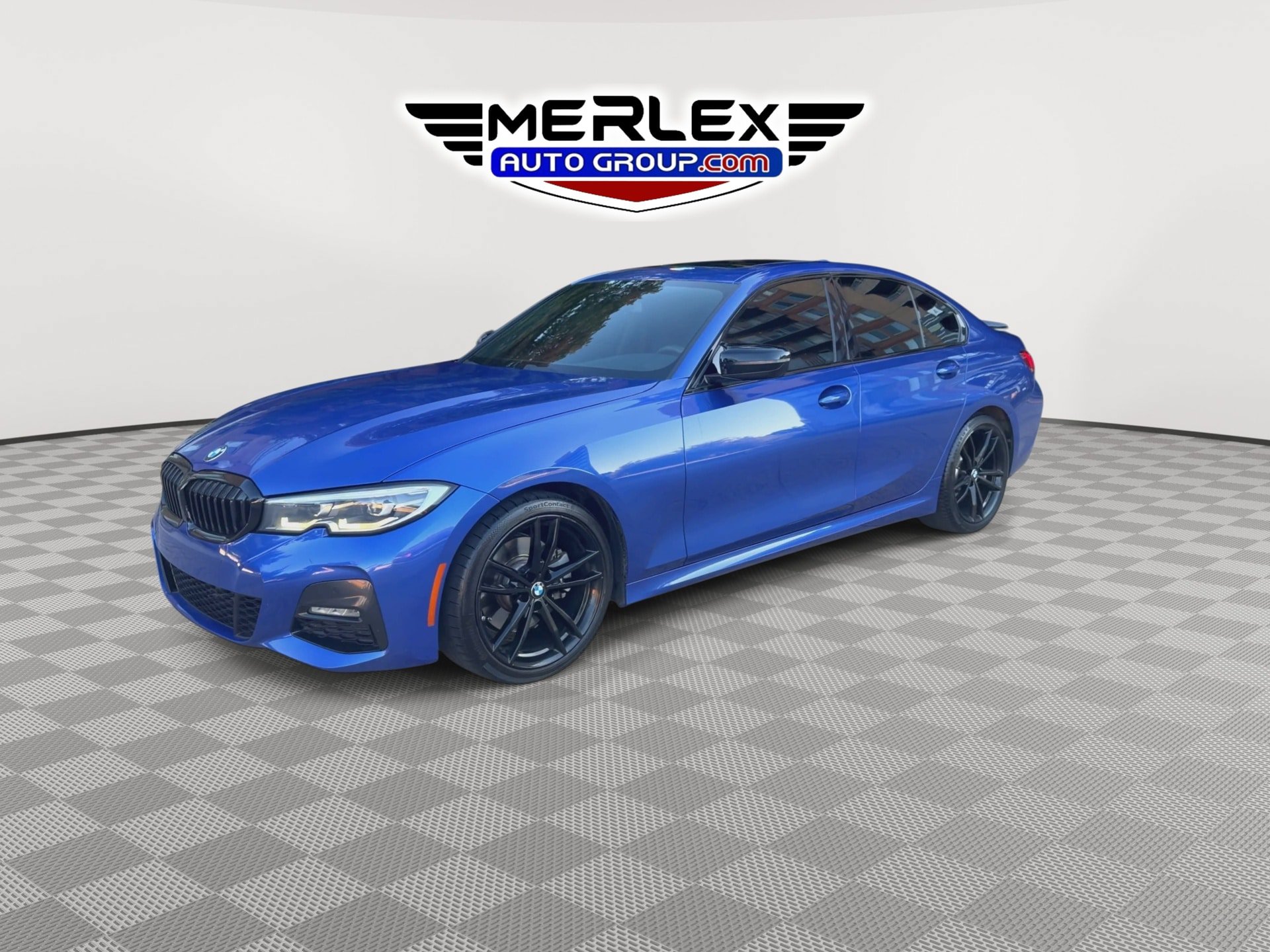 Used 2020 BMW 330i Sedan w/ M Sport Package RWD image 4
