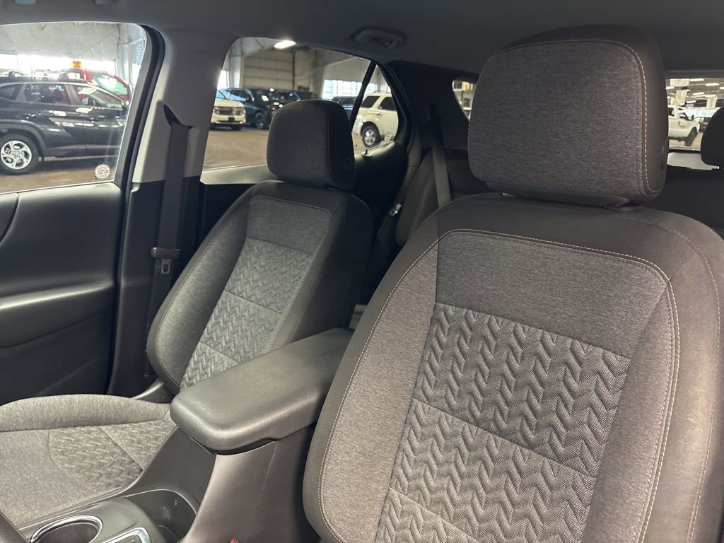 Used 2023 Chevrolet Equinox LT w/ LPO, Floor Liner Package image 21