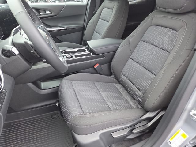 New 2026 Chevrolet Equinox LT w/ Safety and Technology Package AWD/4WD image 32