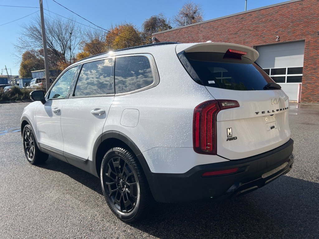 Certified 2022 Kia Telluride SX w/ SX Prestige Package image 3