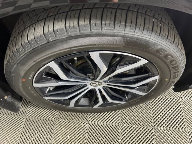 Used 2025 Toyota Crown Signia image 15