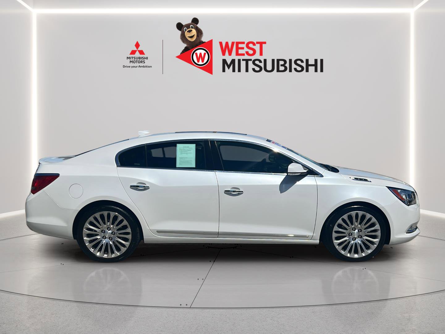 Used 2016 Buick LaCrosse Premium w/ Driver Confidence Package #1 FWD image 6