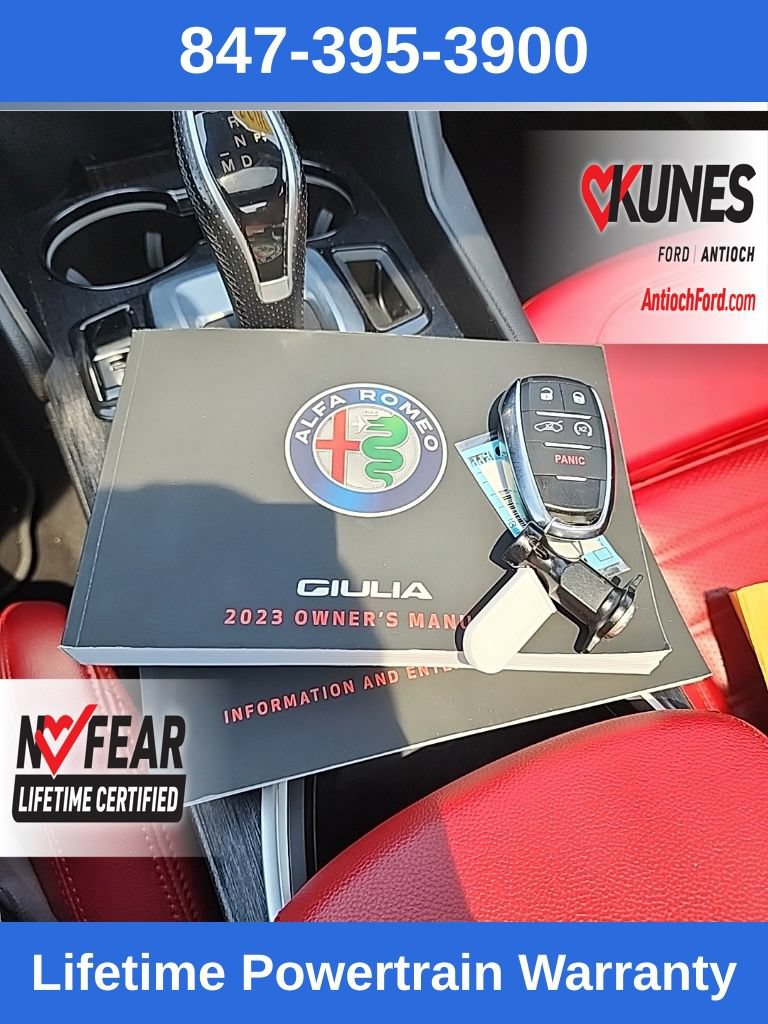 Used 2023 Alfa Romeo Giulia Sprint RWD image 16