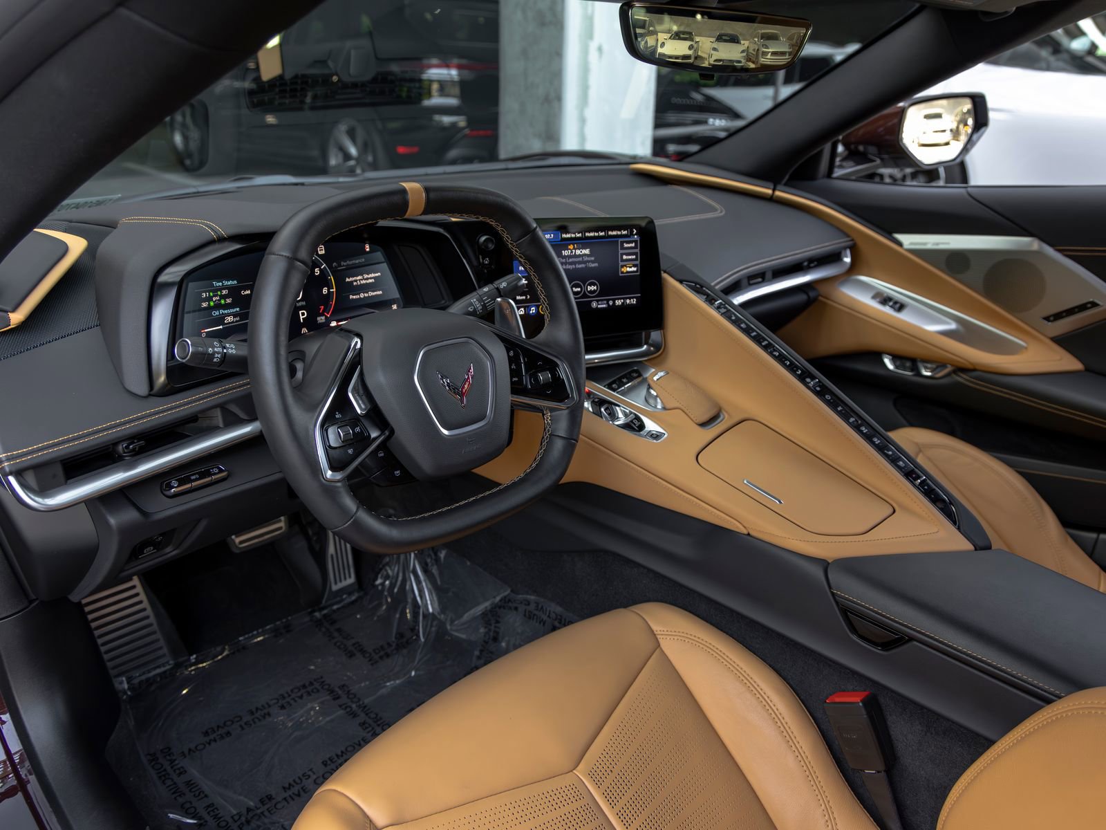 Used 2022 Chevrolet Corvette Stingray Preferred Cpe w/ Engine Appearance Package RWD image 4